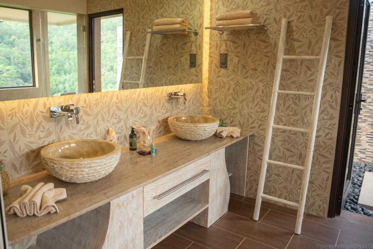Le Duc Hillview Villas Anse Volbert Village Dış mekan fotoğraf